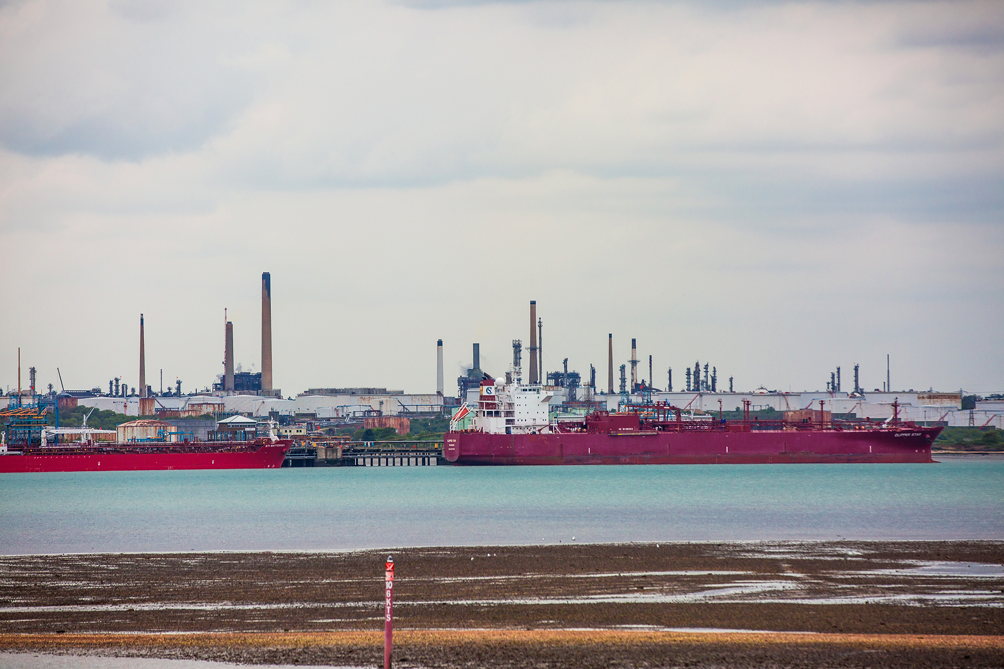 RELIANCE REFINERY DEPLOYS TETRA
